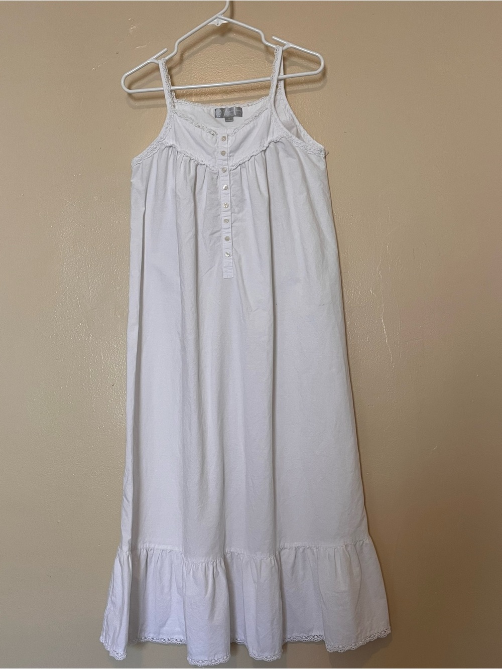 Classic White Cotton Night Chemise with Lace Trim